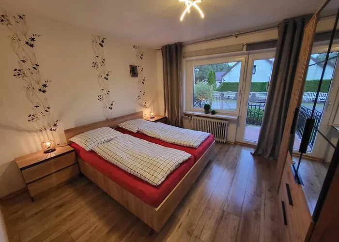 Ferienhaus Am Waldrand In Der Naehe Eines Badesees